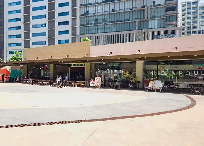 Apartment Furnished In It Park With Wifi, Netflix And Pool Access *