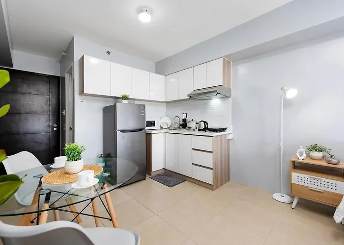 Apartment Furnished In It Park With Wifi, Netflix And Pool Access Cebu