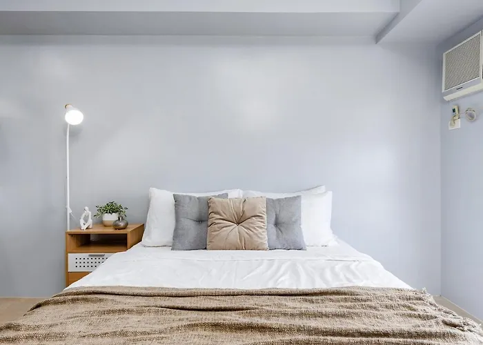 Furnished In It Park With Wifi, Netflix And Pool Access Apartment Cebu