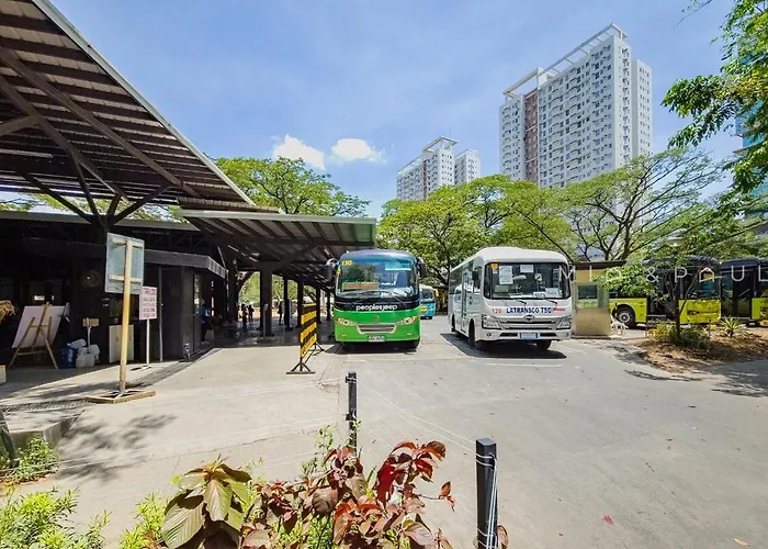 Furnished In It Park With Wifi, Netflix And Pool Access Cebu
